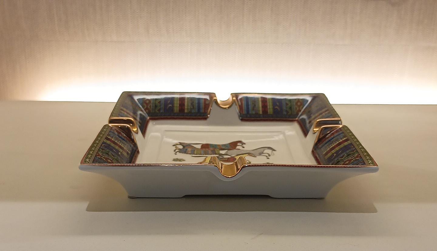 Ashtray