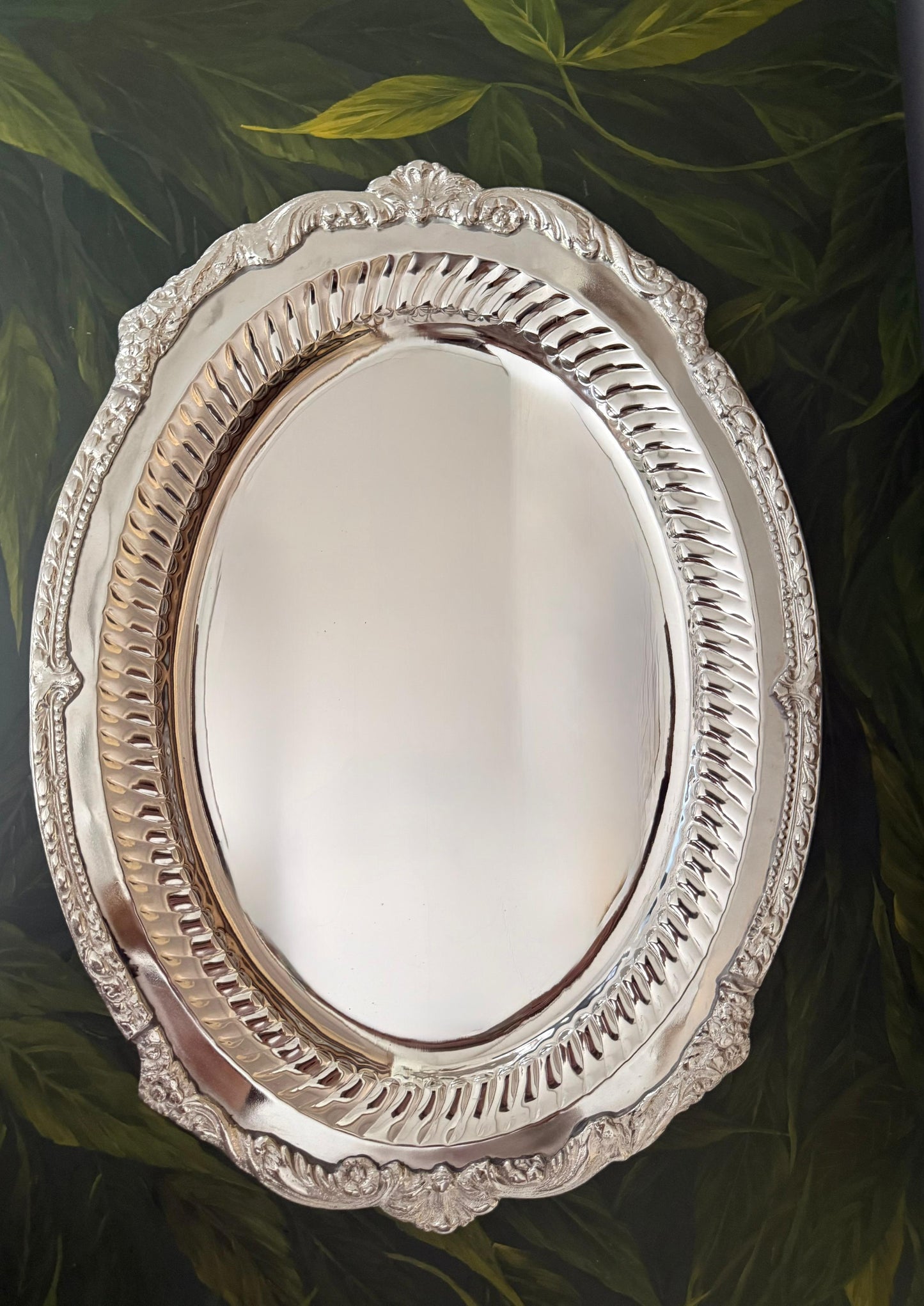 18” Oval Oriental Platter with Scalloped Edges