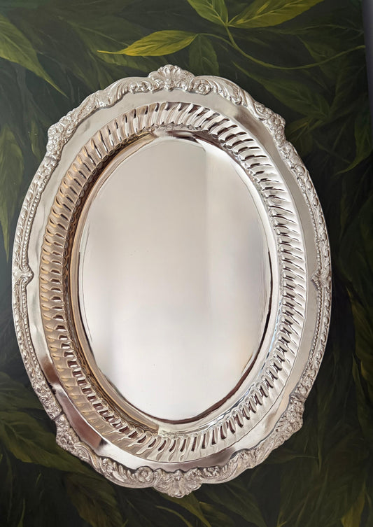 18” Oval Oriental Platter with Scalloped Edges