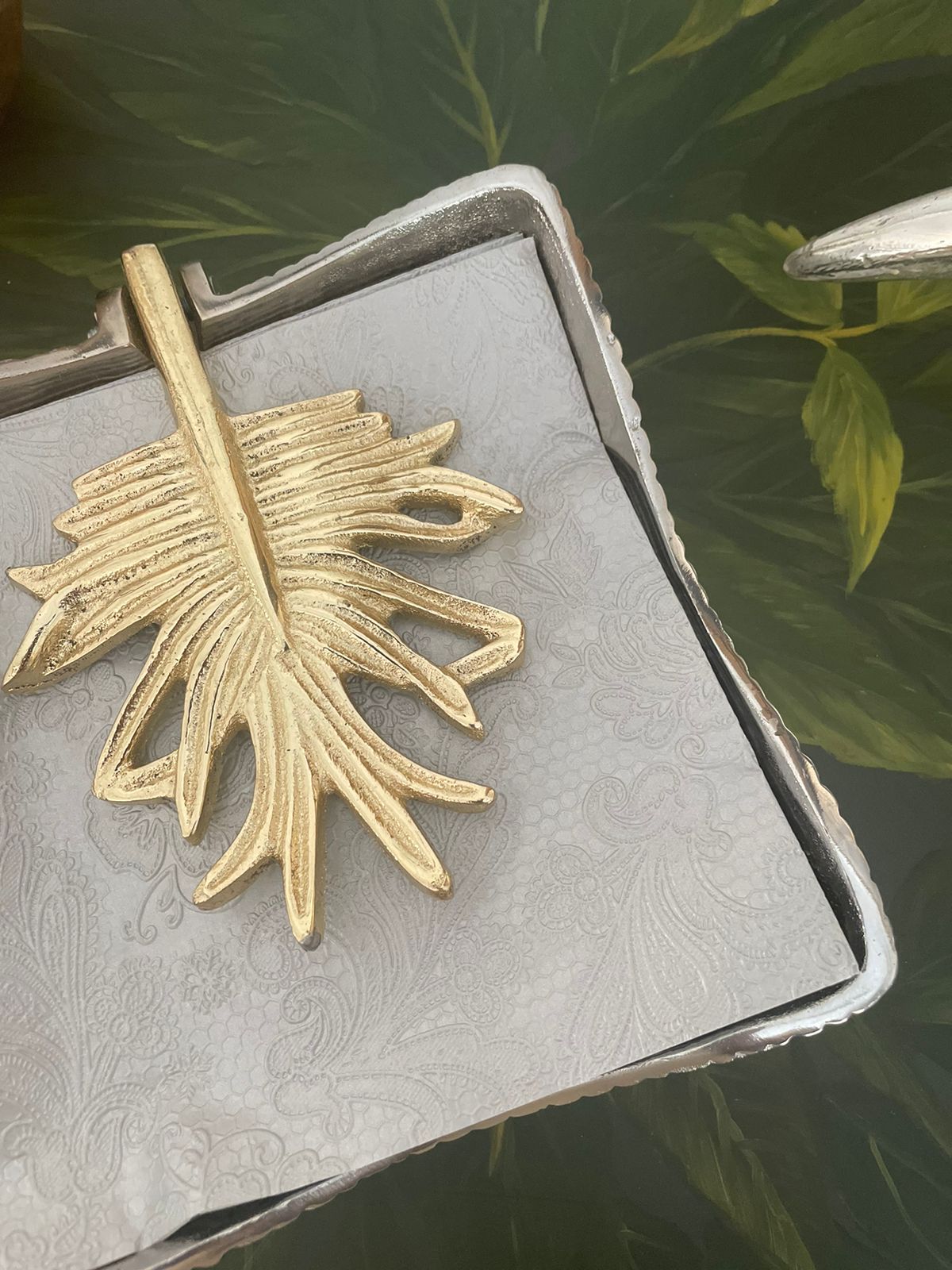 Leaf Napkin Holder